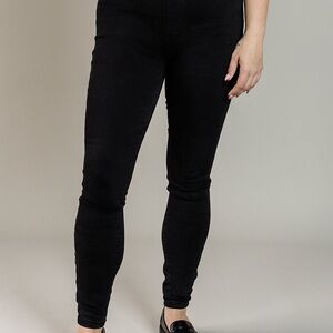 Judy Blue Women's Classic Black Skinny Jeans